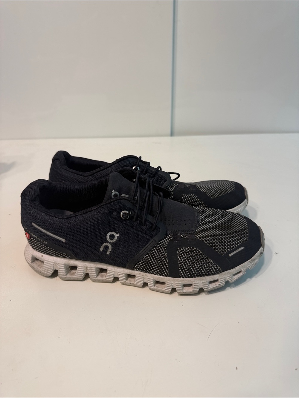 Used On Running Athletic Shoes women’s 9 Onclouds